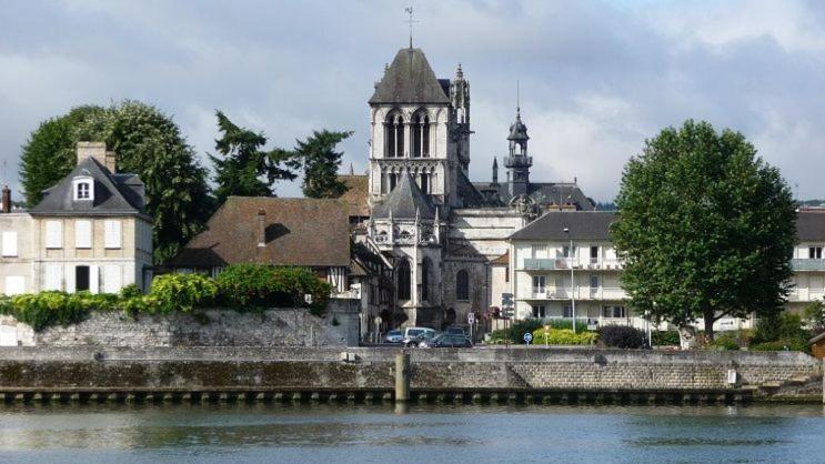 La Chapelle De Monet - Logis Eglantine Vila Bois-Jerome-Saint-Ouen Exterior foto